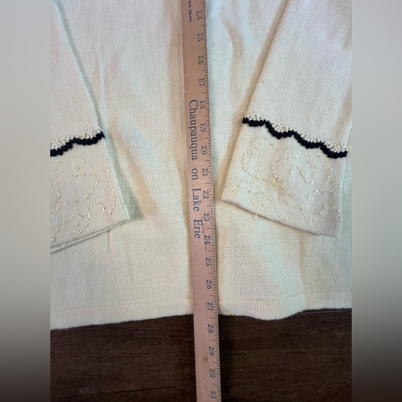 Vintage Storybook Knits Flower Sweater With‎ Beads Womens Size Small NWT B20 - Picture 9 of 9